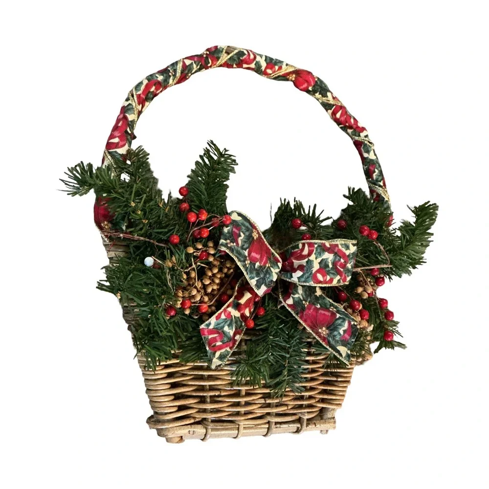Vintage Christmas Wicker Basket Wreath Red Berries Poinsettia Bow 17x15